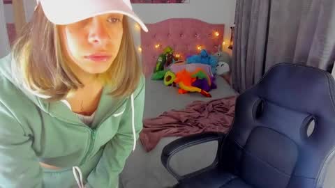 sara  online show from 24, 12, 2024