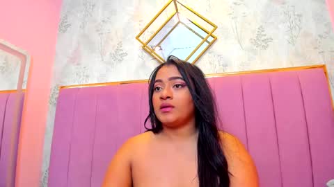 Snapshot of saramagiic chatting on 2, 3, 2025 online show from 2, 3, 2025