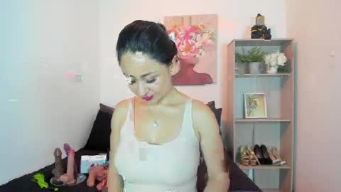 saramilf_69 online show from 13, 5, 2026