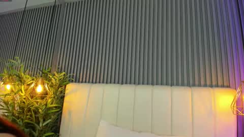 Snapshot of sarariley_ chatting on 20, 12, 2025 Sara online show from 20, 12, 2025