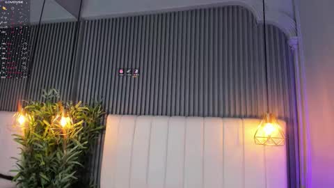 Snapshot of sarariley_ chatting on 6, 1, 2026 Sara online show from 6, 1, 2026