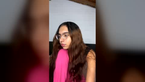 sarasaenz999 online show from 18, 4, 2026