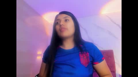 sarastonesx online show from 18, 4, 2026