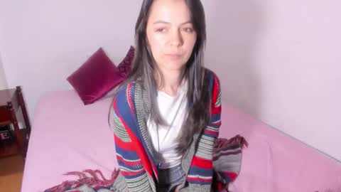 Snapshot of sarasweet_4 chatting on 14, 10, 2025 Sara online show from 14, 10, 2025