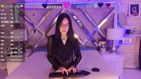 Sara  online show from 25, 3, 2026