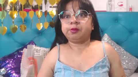 Sara Wills online show from 8, 2, 2025