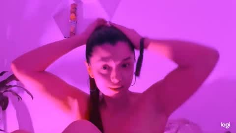 Saray  online show from 16, 12, 2024