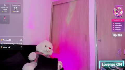 Saray Mendoza online show from 3, 2, 2026