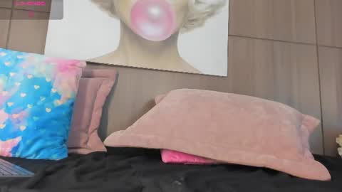 Snapshot of saraycollins chatting on 16, 7, 2026 online show from 16, 7, 2026