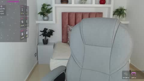 Saray Vega online show from 18, 11, 2025