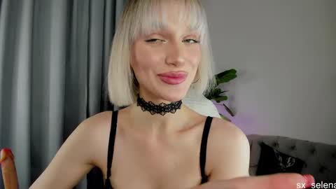 Your Selena 3 online show from 26, 4, 2026