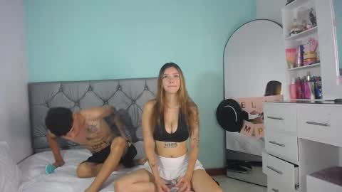  SARIYA Y ALEXIS  online show from 15, 4, 2026