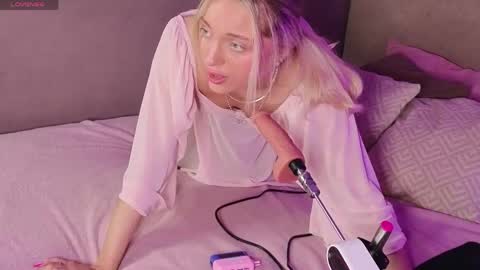 Snapshot of sasha_hardy chatting on 27, 5, 2026 Sasha online show from 27, 5, 2026