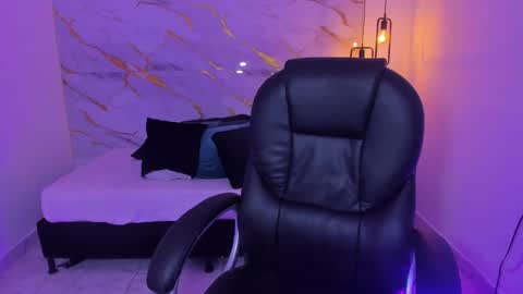 Sasha online show from 4, 2, 2025