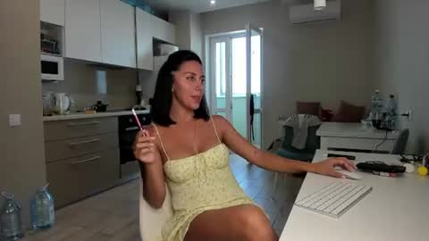 Snapshot of sasha_moon77 chatting on 18, 7, 2026 Sasha online show from 18, 7, 2026
