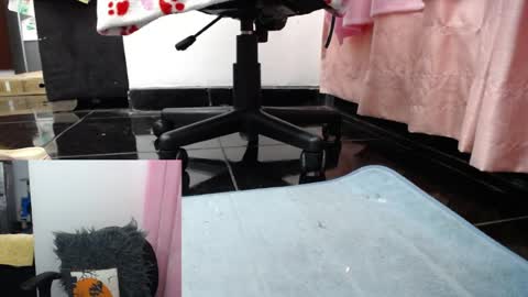 sasha start online show from 25, 4, 2026