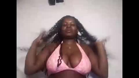 Snapshot of sashabigbooty chatting on 2, 10, 2025 sashabigbooty online show from 2, 10, 2025