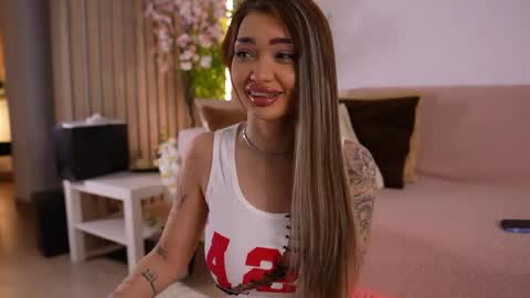 sashafererra online show from 29, 4, 2026