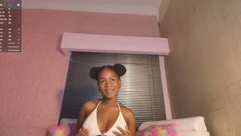 SashhaLux22 online show from 24, 2, 2025