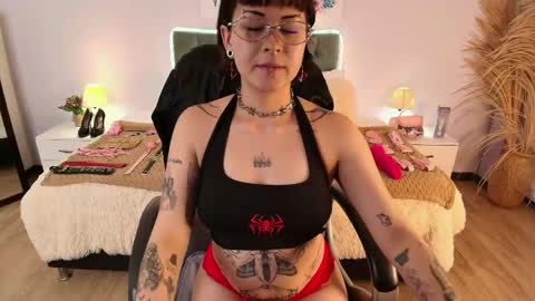 saskia_vellour online show from 14, 5, 2026