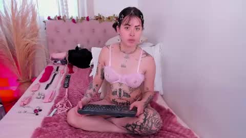 saskia_vellour online show from 23, 7, 2026