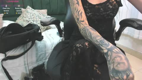 saskiagrendel online show from 9, 6, 2026