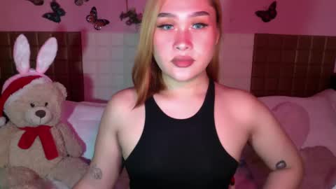 Sarah Drews   Super model online show from 26, 12, 2024