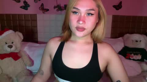 Sarah Drews   Super model online show from 29, 12, 2024