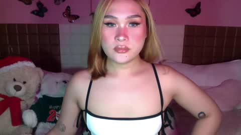 Sarah Drews   Super model online show from 31, 12, 2024