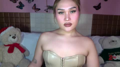 Sarah Drews   Super model online show from 29, 1, 2025