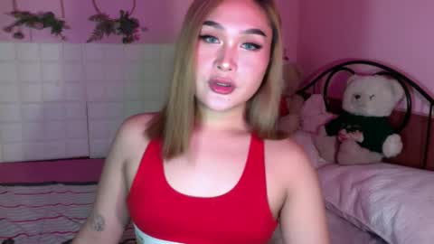 Sarah Drews   Super model online show from 4, 3, 2025