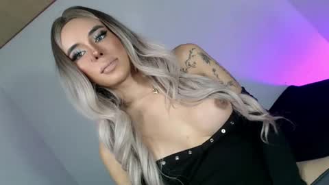 Tiffanie online show from 23, 7, 2026
