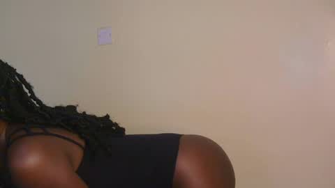 sexxy one online show from 4, 7, 2026