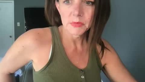 sassynsweetmilf online show from 15, 4, 2026