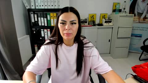 Snapshot of sassytiff chatting on 12, 9, 2025 sassytiff online show from 12, 9, 2025