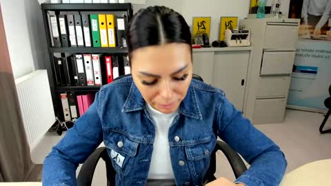 Snapshot of sassytiff chatting on 27, 9, 2025 sassytiff online show from 27, 9, 2025