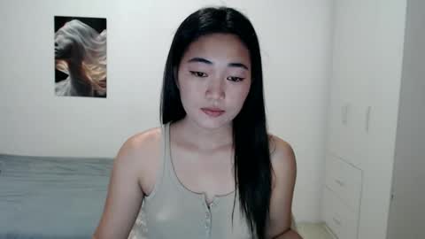 Thessavageee online show from 6, 10, 2025