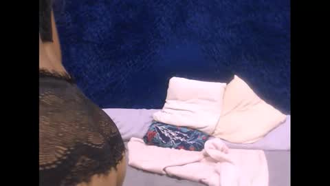 sasyylissaa online show from 10, 1, 2025