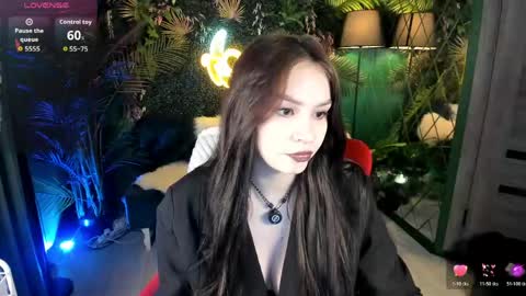 Snapshot of satiralux chatting on 2, 6, 2026 online show from 2, 6, 2026