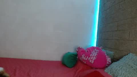 Snapshot of sativa_29 chatting on 15, 12, 2024 Sativa online show from 15, 12, 2024