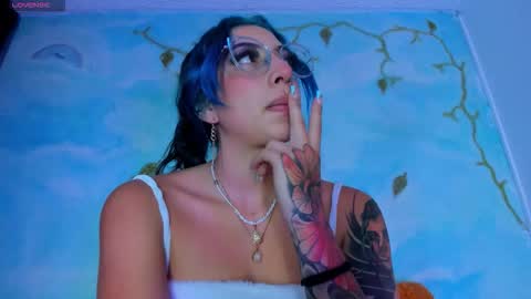 Saturnooo online show from 4, 3, 2026