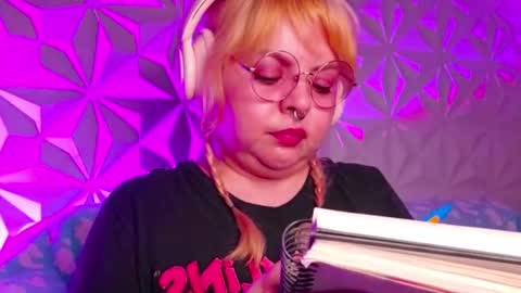 Snapshot of satyn_doll chatting on 24, 9, 2025 Gina George online show from 24, 9, 2025