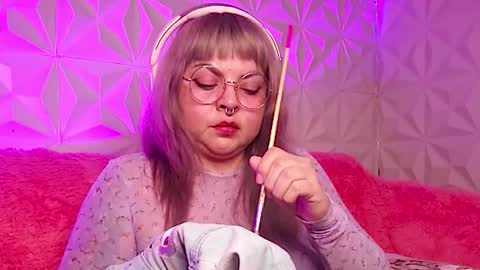 Snapshot of satyn_doll chatting on 17, 11, 2025 Gina George online show from 17, 11, 2025