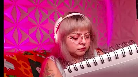 Snapshot of satyn_doll chatting on 20, 12, 2025 Gina George online show from 20, 12, 2025