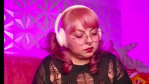 Snapshot of satyn_doll chatting on 7, 1, 2026 Gina George online show from 7, 1, 2026