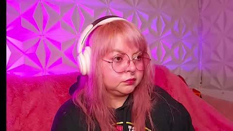 Snapshot of satyn_doll chatting on 11, 1, 2026 Gina George online show from 11, 1, 2026