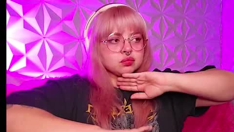 Snapshot of satyn_doll chatting on 14, 1, 2026 Gina George online show from 14, 1, 2026