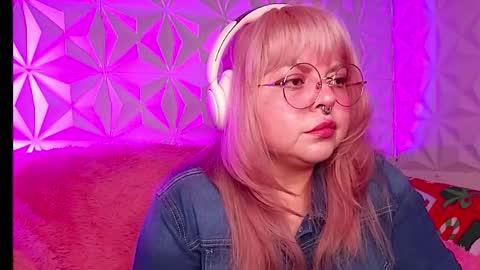 Snapshot of satyn_doll chatting on 16, 1, 2026 Gina George online show from 16, 1, 2026