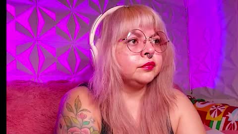 Snapshot of satyn_doll chatting on 4, 2, 2026 Gina George online show from 4, 2, 2026