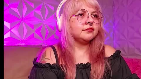 Snapshot of satyn_doll chatting on 8, 2, 2026 Gina George online show from 8, 2, 2026